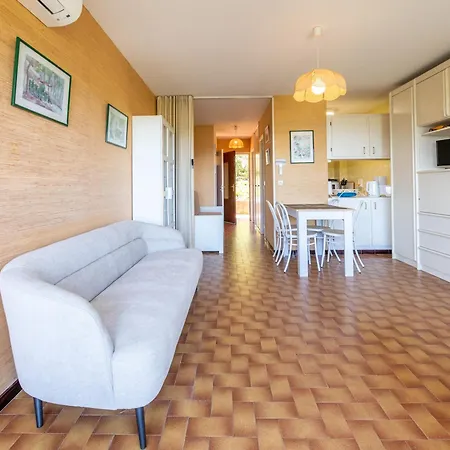 Apartment Studio Climatise Avec Grande Terrasse Pres De La Mer - Fr-1-677-51
