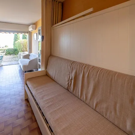 Studio Climatise Avec Grande Terrasse Pres De La Mer - Fr-1-677-51 Apartment
